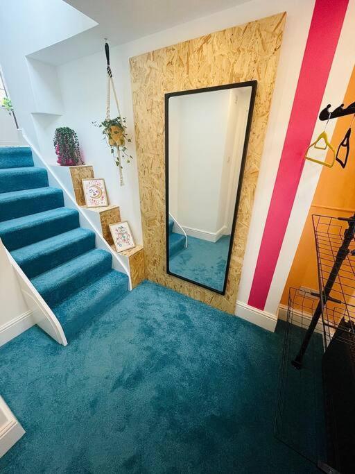 Colourful Apartment In Margate KENT Bagian luar foto